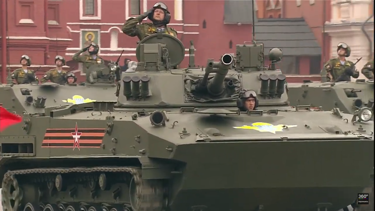 Nga duyet binh hoanh trang ky niem 74 nam Ngay Chien thang phat xit-Hinh-25