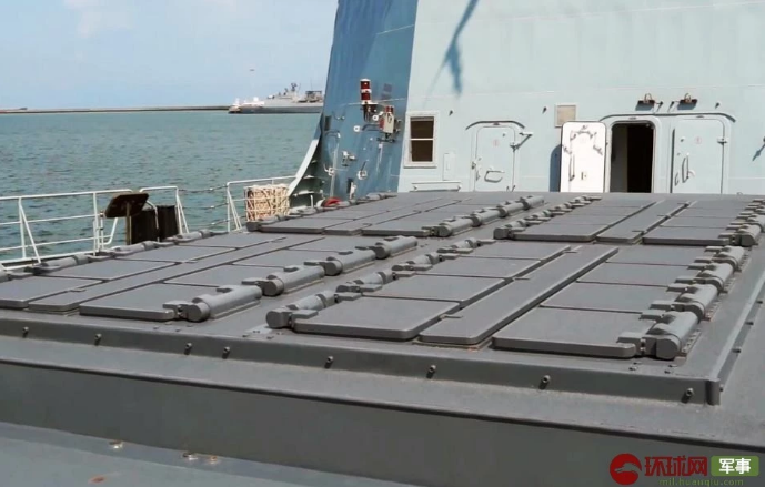 Ngoài Trung Quốc, Pakistan và Thái Lan hiện cũng đang sử dụng loại tàu này trong biên chế. Trong đó hợp đồng tàu Type 054A bán cho Thái Lan được xem là món hời cực lớn với Trung Quốc khi ba tàu Type 054A được Trung Quốc "chém" Thái Lan tới 1 tỷ USD từ năm 2013. Nguồn ảnh: QQ