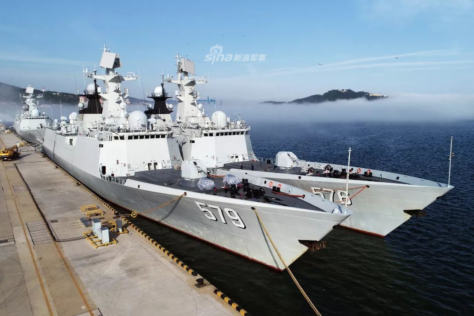 Ngoài ra hạm đội Bắc Hải còn có sáu khu trục hạm khác bao gồm các khu trục hạm được đóng theo lớp Type 052D, Type 051C và Type 051. Nguồn ảnh: Sina.