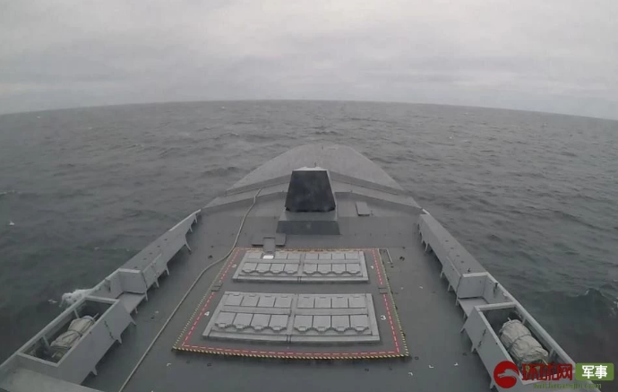 Tuỳ từng phiên bản mà tầm bắn của Aster sẽ từ trong khoảng tối thiểu 1,7 km và tối đa lên tới 120 km. Tốc độ bay của hai phiên bản tên lửa đất đối không này cũng giao động trong khoảng từ Mach 3.5 cho tới Mach 4.5. Nguồn ảnh: QQ.