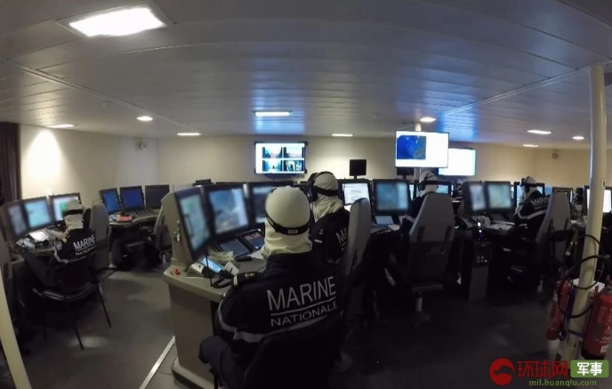 Bên trong khinh hạm FREMM của Hải quân Pháp khi diễn tập phóng tên lửa Aster. FREMM cũng là loại khinh hạm do Pháp và Italia hợp tác sản xuất, bắt đầu xuất hiện trong biên chế hải quân hai nước từ năm 2012 tới nay. Nguồn ảnh: QQ.