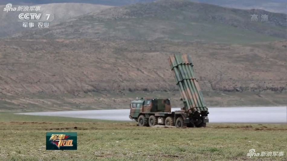 Mặc dù được xem là phiên bản nhái của tổ hợp pháo phản lực Smerch, tuy nhiên có thể khẳng định người Trung Quốc đã vượt qua cả bản gốc khi chế tạo ra các tên lửa có tầm bắn xa hơn cả loại tên lửa được sử dụng với phiên bản gốc. Nguồn ảnh: Sina.