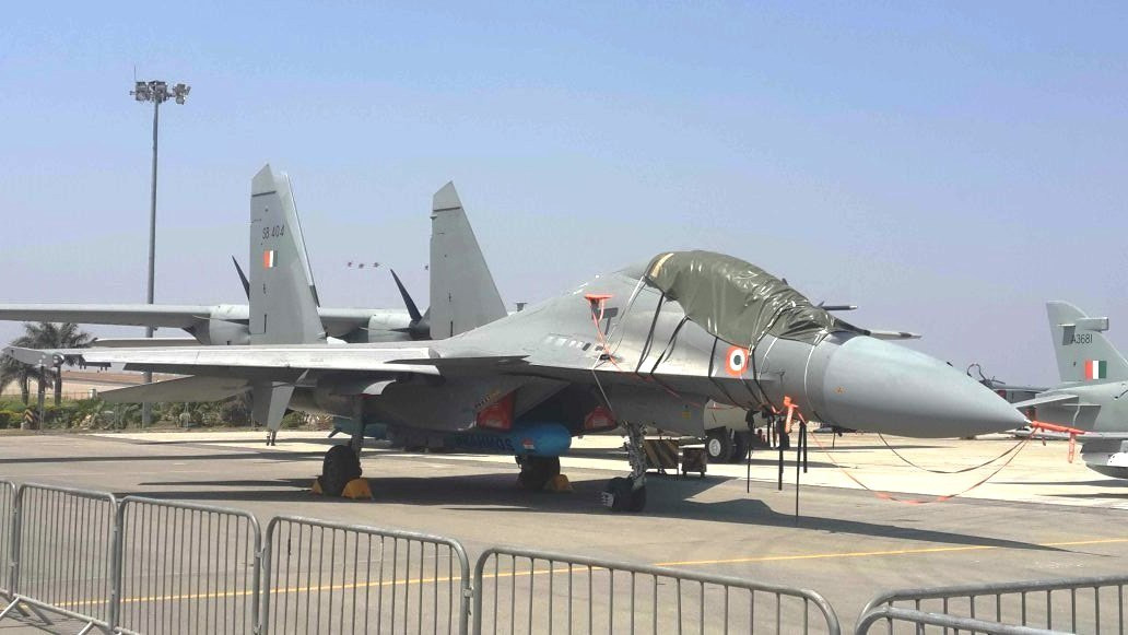 Ngoài Su-30MKI, BrahMos-A còn được dự kiến sẽ tương thích với máy bay Il-38 và Tu-142 trong tương lai. Trong đó phía Ấn Độ dự tính máy bay Tu-142 sẽ có khả năng mang theo cùng lúc tới 6 tên lửa BrahMos-A. Nguồn ảnh: Sputnik.