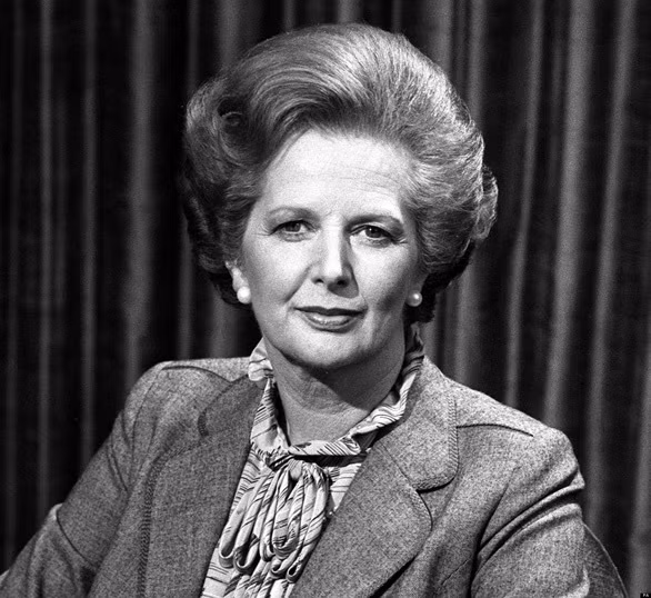 Trong nhiệm kỳ kéo dài từ năm 1979 cho tới năm 1990 của mình, bà Margaret Thatcher đã nổi tiếng với việc quyết định gây chiến tranh với Argentina để lấy lại quần đảo Falkland cùng với đó là các quyết định cực kỳ sáng suốt trong việc cải cách kinh tế, giải quyết các ấn đề xã hội và thúc đẩy việc tư nhân hoá của quốc gia này.