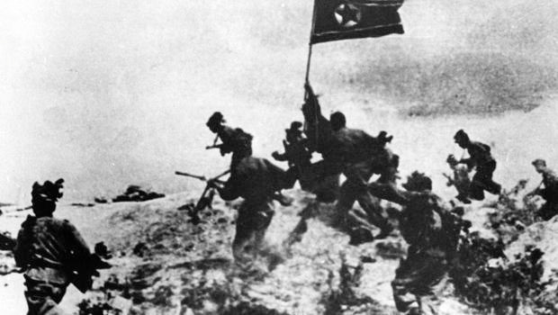 Cuối cùng và cũng là nổi tiếng nhất đó chính là cuộc chiến tranh Triều Tiên. Về mặt lý thuyết các bên mới chỉ ký hiệp định ngừng bắn và có thể nã đạn, tấn công tổng lực vào nhau bất cứ lúc nào nếu muốn.