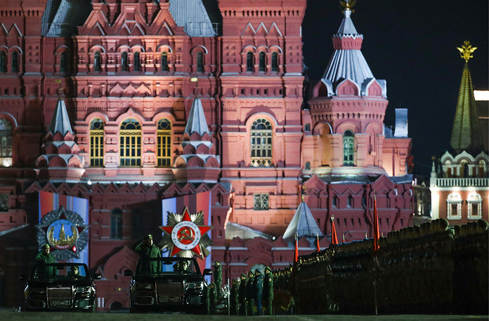 Theo Bộ Quốc phòng Nga, lễ diễu binh kỷ niệm ngày Chiến thắng năm nay sẽ có sự xuất hiện của hơn 130 xe quân sự và 74 máy bay.