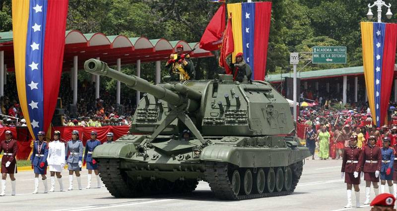 Pháo tự hành 2S19 Msta-S là một trong những loại pháo tự hành khủng nhất mà Venezuela đang sở hữu hiện tại. Loại pháo tự hành do Liên Xô sản xuất này có cỡ nòng lên tới 152mm. Nguồn ảnh: Venezueladefensa.