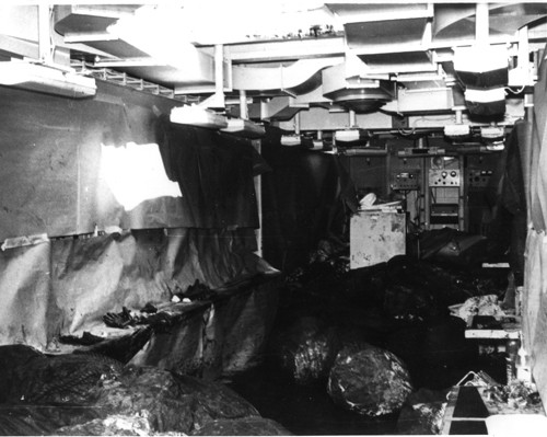 Tháng 5/1968, Israel chi trả 3,32 triệu USD tương đương 24 triệu USD theo tỷ giá năm 2018 cho Mỹ để bồi thường cho gia đình 34 lính Mỹ thiệt mạng. Tháng 3/1969 Israel tiếp tục trả thêm 3,6 triệu USD (tương đương 24,4 triệu USD vào năm 2018) để bồi thường những binh lính bị thương trên tàu USS Liberty. Tới cuối năm 1980, Israel trả thêm 6 triệu USD cho Mỹ (tương đương 18,2 triệu USD năm 2018) bao gồm phí sửa chữa tàu Liberty và... lãi cho hơn 12 năm nợ đọng. Nguồn ảnh: Archive.