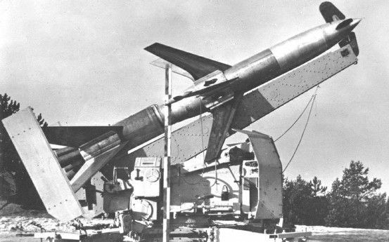 Mặc dù vậy giống như nhiều dự án khác của Đức trong Chiến tranh Thế giới thứ hai, Rheintochter có thiết kế quá vượt thời đại. Điều này khiến cho việc hoàn thiện nó trong điều kiện khoa học kỹ thuật đương thời là quá bất khả thi. Nguồn ảnh: Warhistory.