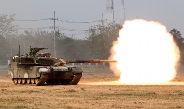 Ngoài Thái Lan, VT-4 hiện đang là loại xe tăng chủ lực giá rẻ khá đắt khách trên thị trường quốc tế. Nhiều thông tin khẳng định Peru đã đặt hàng 100 chiếc xe tăng chủ lực loại này từ phía Trung Quốc. Nguồn ảnh: Sina.