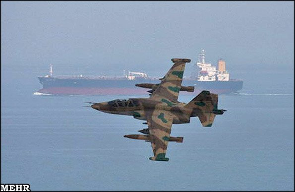 Tiếp theo đó là Su-25, loại cường kích cơ này cũng được Iran mua từ Nga và mượn từ Iraq với số lượng tổng cộng khoảng 14 chiếc. Tuy nhiên đã có 7 chiếc được Iran chuyển lại cho Iraq để Iraq chiến đấu chống IS. Nguồn ảnh: MEHR.