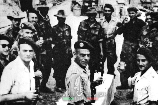 Mỹ cũng là quốc gia chi trả gần như mọi chiến phí cho Pháp vào thời điểm chiến dịch Điện Biên Phủ diễn ra. Tại Điện Biên Phủ, Pháp đã gần như "chơi tất tay" trong ván bài cuối cùng để cứu vãn lại những thuộc địa trước đây không chỉ ở Đông Dương mà còn là trên khắp thế giới. Nguồn ảnh: TL.