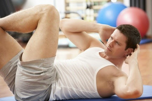 Cơ bắp trở nên nhão hơn. Giống như xương, cơ bắp chứa lượng lớn nước nên việc giúp cơ thể ngậm nước góp phần khiến cơ bắp trở nên săn chắc. Vì điều này nên các huấn luyện viên luôn khuyên bổ sung nước trước, trong và sau khi tập để cơ bắp được bổ sung đủ nước, giảm nguy cơ phát triển chứng viêm và đau nhức do vận động cường độ mạnh.