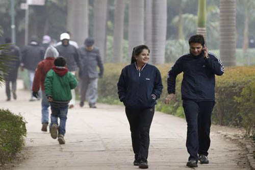 Đặc biệt, mùa đông với không khí lạnh, sương mù dễ gây khó thở, tăng huyết áp khiến các mạch máu co lại dẫn đến thiếu máu.