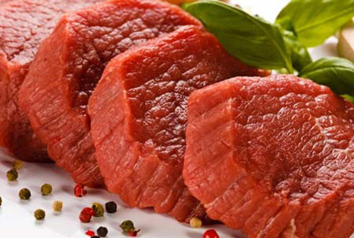 Hạn chế ăn thịt đỏ. Khoa học từng chứng minh, ăn lượng lớn thịt đỏ kết hợp chất béo, thịt chế biến có thể làm tăng nguy cơ tiểu đường. Tuy nhiên, bạn không nhất thiết phải loại bỏ hoàn toàn bởi chúng cung cấp nhiều dưỡng chất. Tốt nhất nên đảm bảo không ăn quá 300 – 500g thịt đỏ mỗi tuần là được.