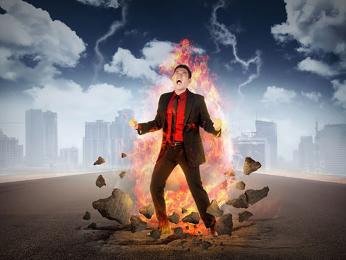 Những độc tố này có thể không giết chết bạn tức thì song chúng tích tụ dần, gây nên những rủi ro sức khỏe nghiêm trọng. Một trong những ảnh hưởng trực tiếp của chúng là làm tăng thân nhiệt. Nguyên nhân bởi việc tích tụ các độc tố bên trong khiến gan phải làm việc với tần suất nhiều hơn, điều này dẫn tới nhiệt lượng cơ thể tăng lên.