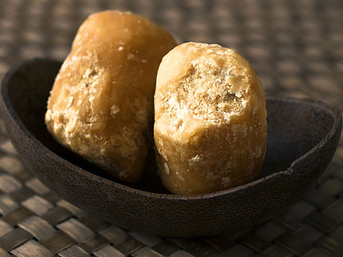 Mắc tiểu đường không được ăn đồ ngọt. Mắc tiểu đường không nhất thiết phải loại bỏ đồ ngọt hoàn toàn. Thay vào đó, ăn uống điều độ giúp bạn duy trì cân bằng insulin trong cơ thể. Ngoài ra, cần tập thể dục thường xuyên để cải thiện sức khỏe.