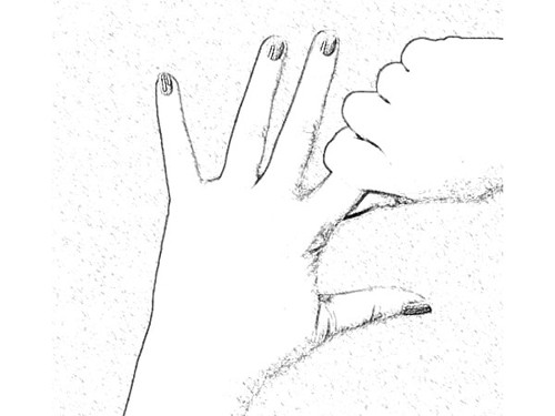 Massage ngón trỏ cũng góp phần giảm đau lưng, đau cơ, khó chịu ở chân tay.