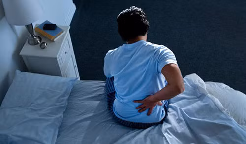 Đặc biệt, tình trạng đau có xu hướng nhức nhối vào ban đêm kèm thiếu máu, gãy xương không rõ nguyên nhân, dễ nhiễm trùng, mệt mỏi… tuyệt đối không được coi thường. Rất có thể bạn mắc ung thư xương nguy hiểm.