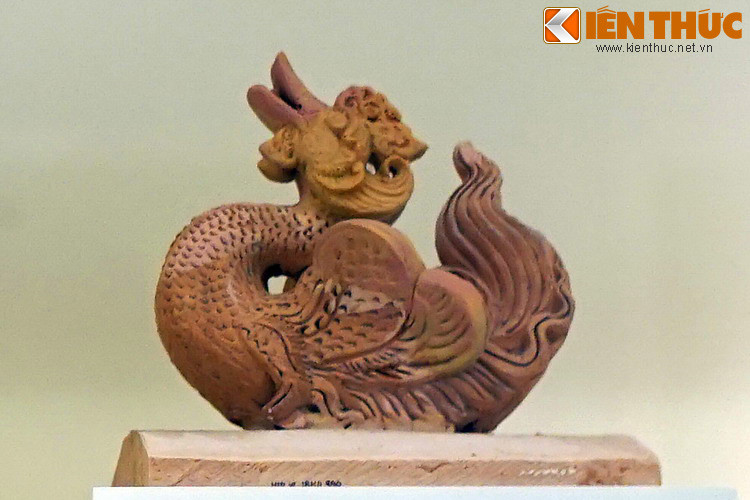 Theo quan niệm Phật giáo truyền thống, uyên ương là một trong những loài vật biểu trưng của Phật giáo, thể hiện sự hóa thân của Đức Phật, là hiện thân của hạnh phúc.