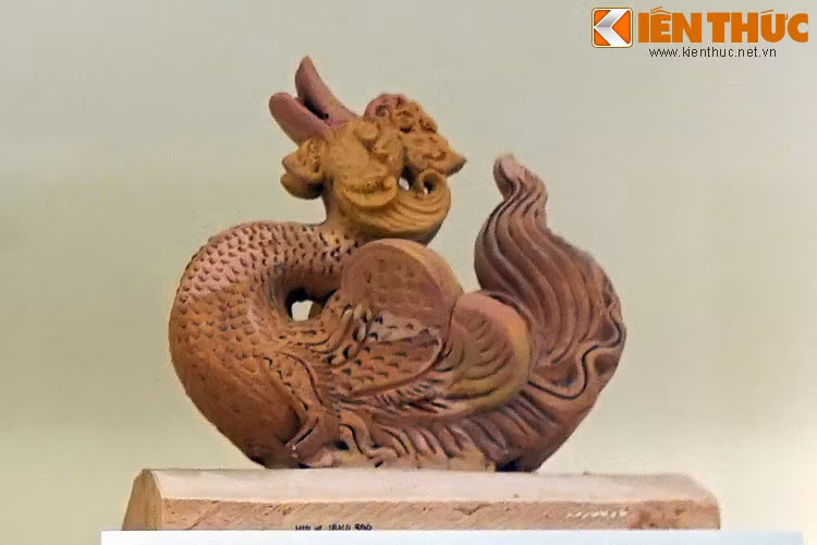 Theo quan niệm Phật giáo truyền thống, uyên ương là một trong những loài vật biểu trưng của Phật giáo, thể hiện sự hóa thân của Đức Phật, là hiện thân của hạnh phúc.