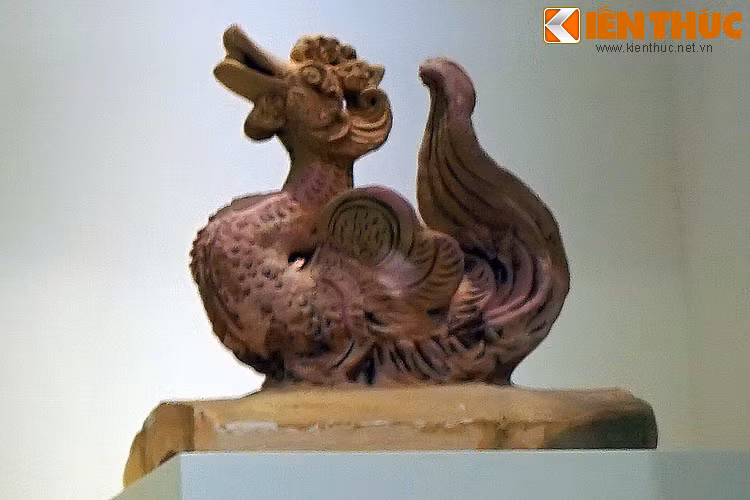 Kiến trúc cung đình đã làm thay đổi to lớn đến kiến trúc Phật giáo. Thời kỷ này, nhà lý cho xây dựng nhiều chùa tháp và cung điện, thể hiện sự đề cao Phật giáo và vai trò của nhà vua.