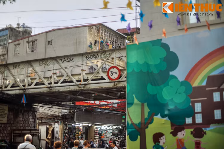 Bất chấp nỗ lực điên cuồng của kẻ thù, các chiến sĩ ta đánh lui tất cả những đợt tấn công và giữ vững vị trí tới ngày 14/2/1947.