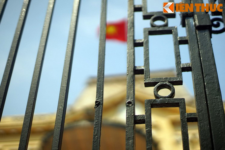 Ngược dòng thời gian, thực hiện Lời kêu gọi Toàn quốc kháng chiến của Chủ tịch Hồ Chí Minh và Trung ương Đảng, tối 19/12/1946, quân và dân Hà Nội nổ súng tiến công quân địch, mở đầu cuộc kháng chiến toàn quốc chống thực dân Pháp xâm lược.