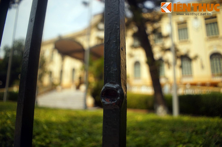 Quân Pháp tuy chiếm được Bắc Bộ phủ nhưng bị tổn thất lớn, gần 150 tên lính lê dương thiện chiến bị tiêu diệt, 4 xe tăng và xe bọc thép bị phá hủy.