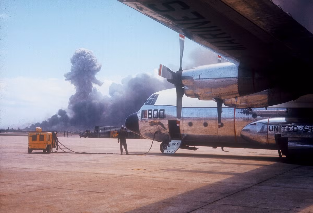 Kho có nhiều khu, phân thành nhiều lô có những bờ đất cao 2m ngăn cách. Về phía Tây khu kho có bồn chứa xăng và hàng trăm phuy xăng, sử dụng cấp cho các sân bay của Quân đoàn I...