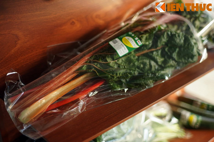 Cải cầu vồng, loại rau vửa bổ dưỡng vừa bắt mắt với nhiều màu xanh, đỏ, tím, vàng...