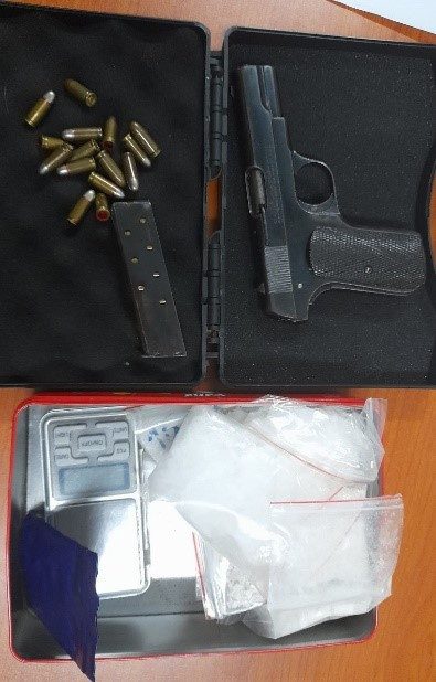 Triệt phá ổ nhóm ma túy, thu giữ cả súng, đạn ở Hà Nội - Hình 2 Triet pha o nhom ma tuy, thu giu ca sung, dan o Ha Noi-Hinh-2