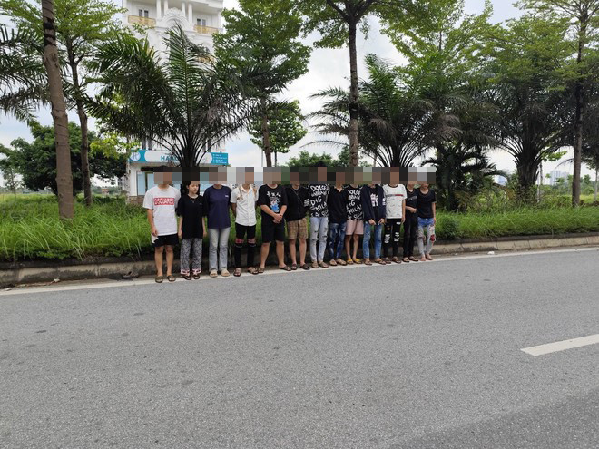 Tam giu 12 doi tuong lang lach, gay tai nan cho nguoi di duong