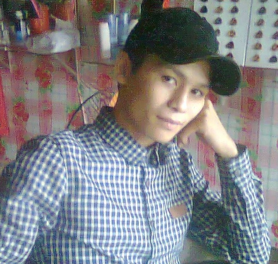 Manh mối quan trọng và duy nhất chính là xác định được người đã gọi điện thoại cho nạn nhân ngay trước khi mất tích. Tuy nhiên, số điện thoại đã tắt máy. Bằng các biện pháp nghiệp vụ, các cán bộ đã xác định được địa chỉ phát sinh cuộc gọi cho nạn nhân. Bên cạnh đó, qua trang Facebook cá nhân của Mai, các cán bộ công an cũng xác định được thời gian gần đây nạn nhân mới quen biết một nam thanh niên tên Phạm Đình Đương, cùng quê Hà Tĩnh.