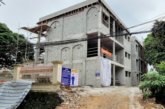 Ha Noi: Dut thang toi vat lieu, 3 nguoi chet, 7 nguoi bi thuong