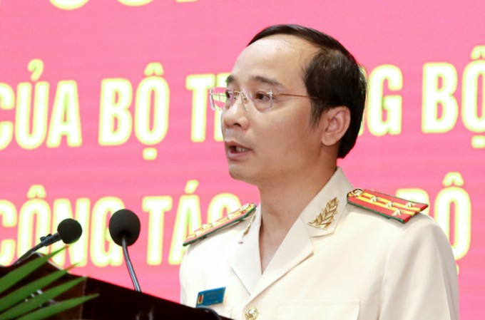 Trước khi nhận nhiệm vụ Giám đốc Công an tỉnh Hà Tĩnh, ông giữ chức vụ Phó Cục trưởng Cục An ninh đối ngoại, Bộ Công an.