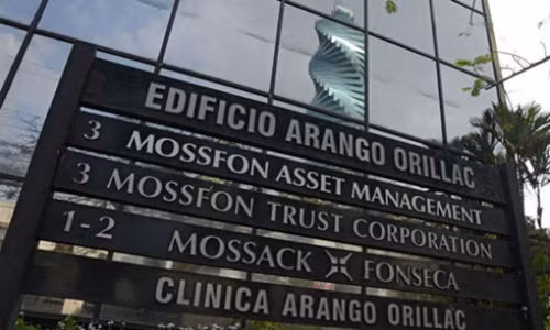 Ho so Panama ve cac nhan vat noi tieng tron thue