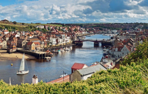 Người dân nước Anh có nhiều ngôn ngữ địa phương khác nhau.