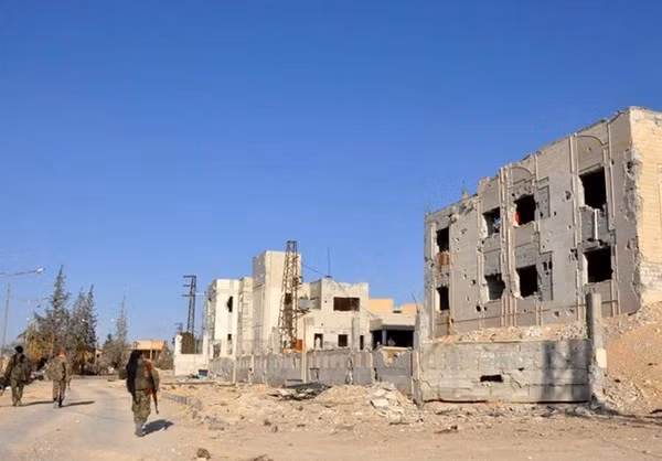 Các lực lượng vũ trang Syria đã mở cuộc tấn công đồng loạt từ nhiều hướng nhằm vào Quaryatain.