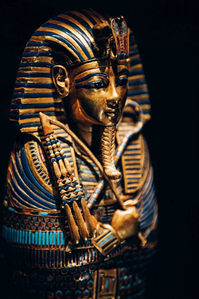 Quan tài dát vàng của pharaoh Tutankhamun.