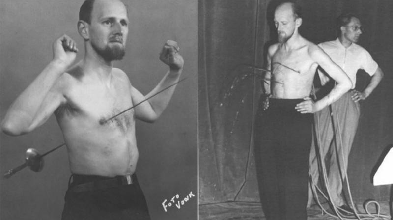 Tại các buổi biểu diễn, Mirin Dajo khiến khán giả kinh ngạc và rùng mình khi biểu diễn dùng kiếm, dao hay các vật sắc nhọn đâm xuyên qua cơ thể.