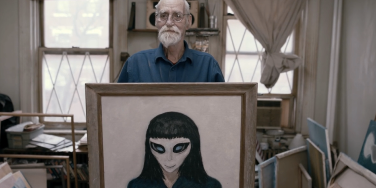 Từ trải nghiệm đặc biệt trên, ông Huggins đã vẽ một số bức tranh về những cuộc gặp gỡ người ngoài hành tinh kể từ năm 1987.