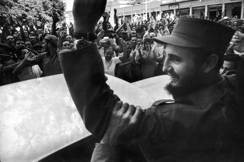 Người dân Cuba phấn khởi vui mừng chào đón ông Fidel Castro ở thủ đô Havana sau khi nhà độc tài Fulgencio Batista bị lật đổ năm 1959.