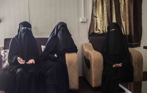 Ba phu nu Phap lien quan den phien quan IS muon tro ve nuoc