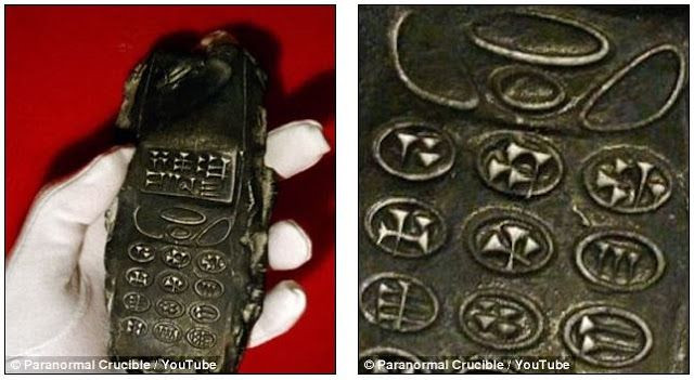 Chính bởi sự kỳ lạ này, một số người ngoài nghi đây là bằng chứng của du hành xuyên thời gian.