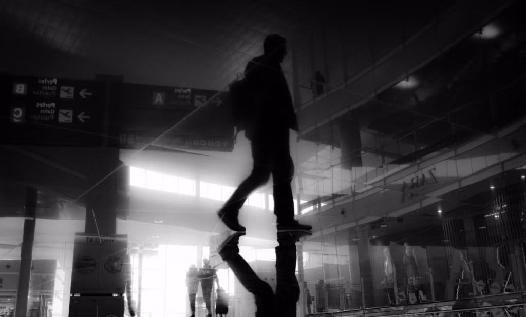 Do vụ việc có nhiều bí ẩn nên cảnh sát Nhật Bản giữ người đàn ông đến từ Taured lại để điều tra. Họ đưa người này đến ở tại một khách sạn và có nhân viên giám sát.