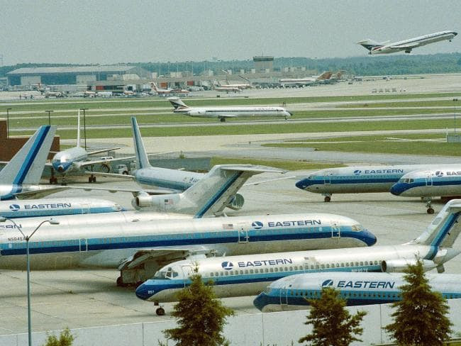 Những câu chuyện về hồn ma của Bob Loft và Don Repo "ám" các chuyến bay của hãng Eastern Airlines được phóng viên điều tra John G. Fuller thuật lại trong cuốn sách "Hồn ma chuyến bay 401".