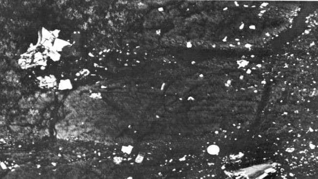 Vào ngày hôm ấy, chuyến bay 401 của hãng Eastern Airlines khởi hành từ New York đến Miami, Mỹ. Khi chuẩn bị hạ cánh, máy bay bất ngờ gặp sự cố và rơi xuống đất.