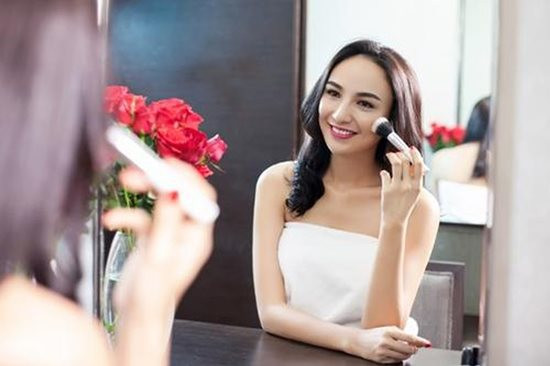 No tranh cai kiem tram trieu/thang co con can lay chong