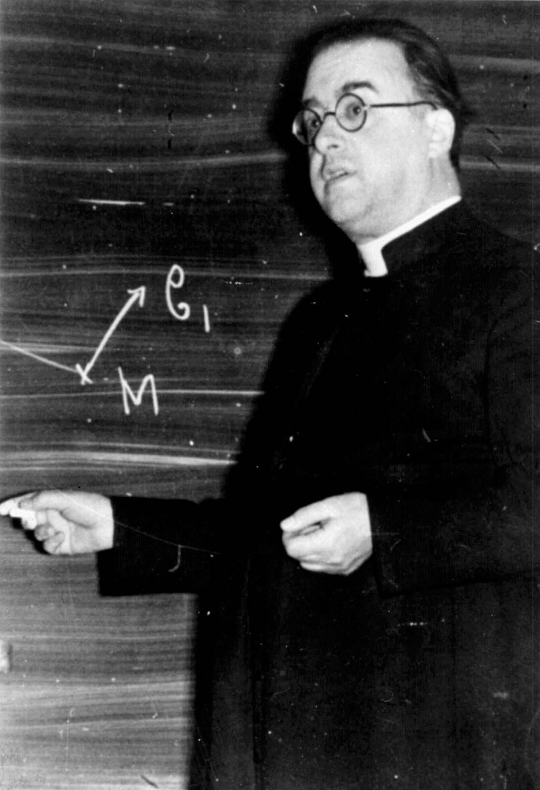 Khi nghe nhà khoa học Georges Lemaitre trình bày bài thuyết trình, Einstein cực kỳ ấn tượng.
